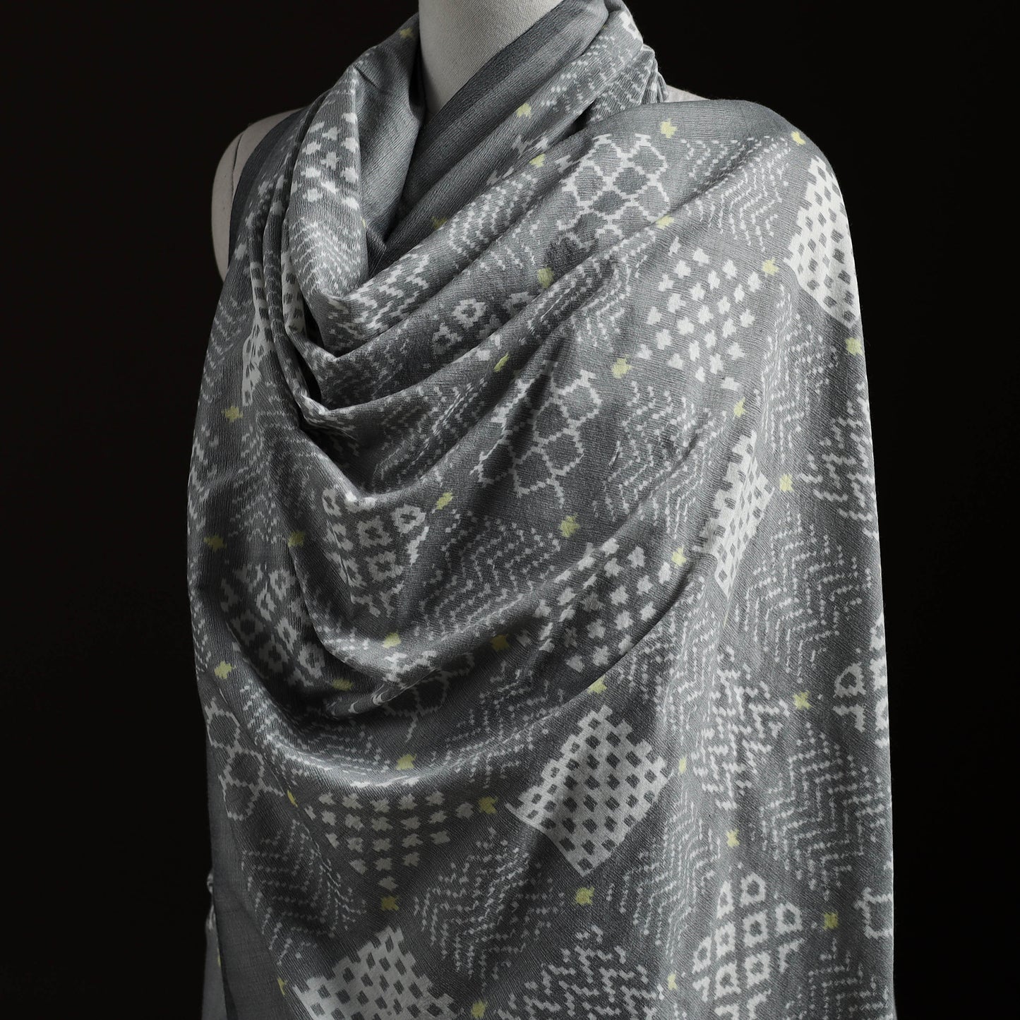 Pochampally Ikat Pure Handwoven Merino Wool x Silk Shawl 03
