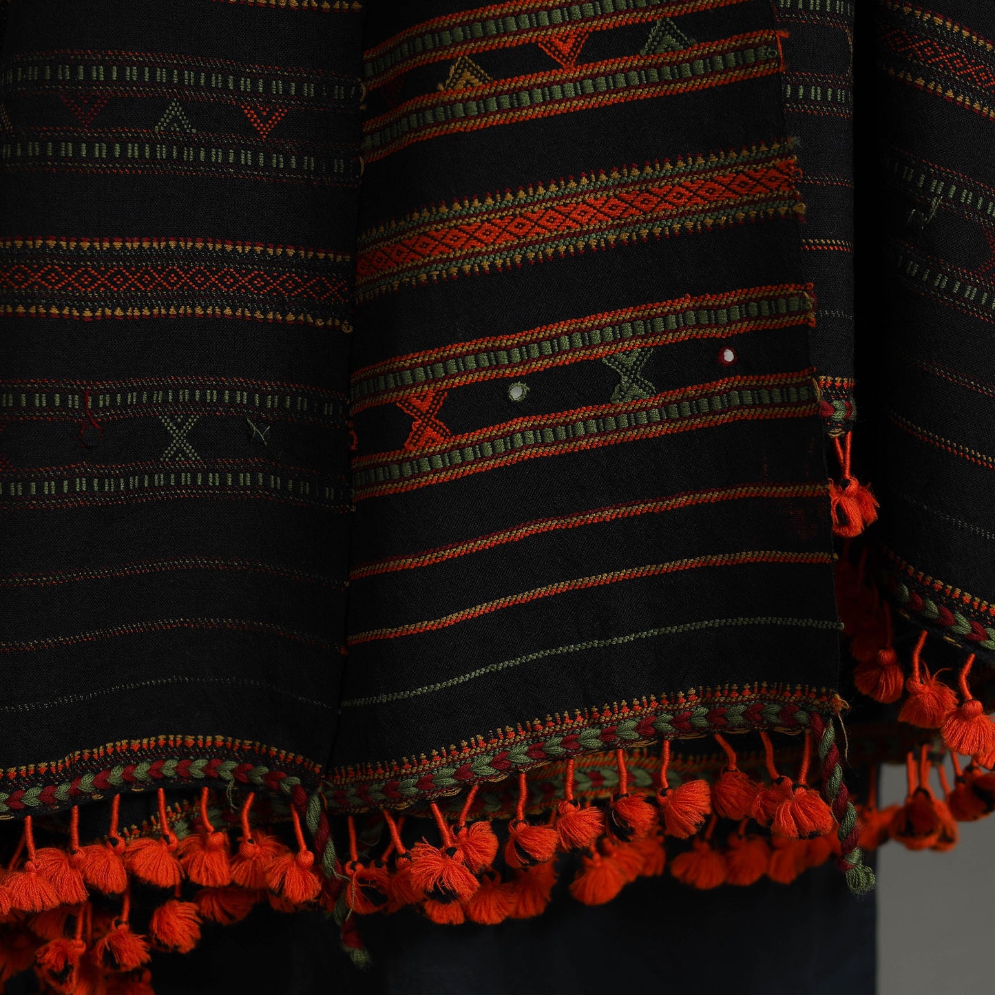 Kutch Embroidery Mirror Work Handwoven Woolen Shawl 12