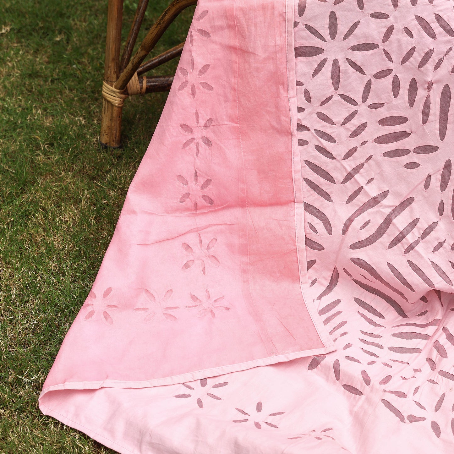 Pink - Barmer Applique Cutwork Cotton Single Bed cover (60 x 90 in)
