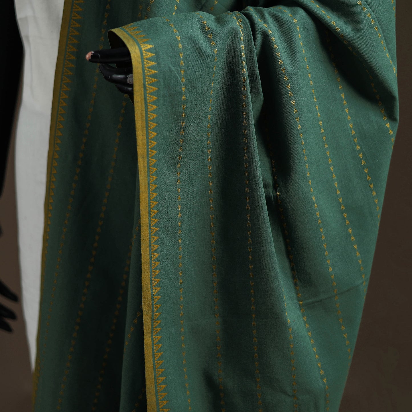 Jacquard Woven Cotton Dupatta with Tassels 02