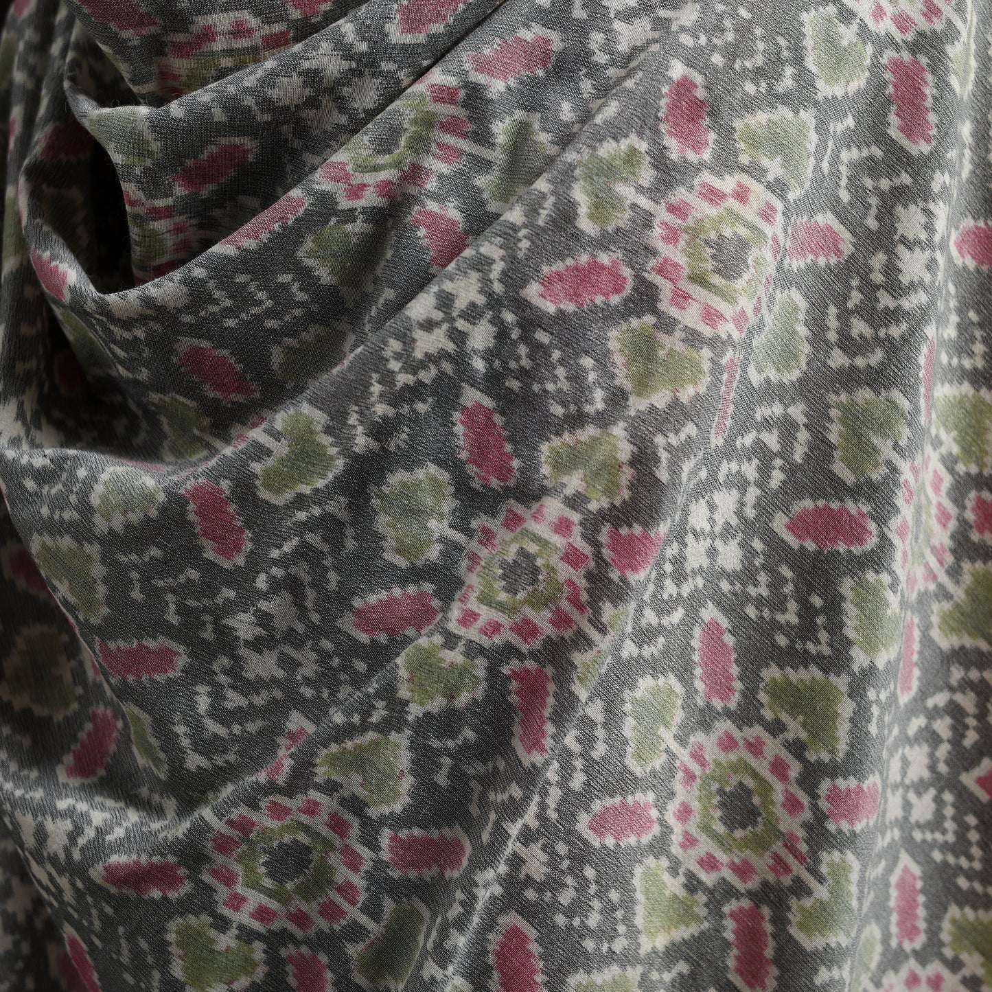 Pochampally Ikat Pure Handwoven Merino Wool x Silk Shawl 07