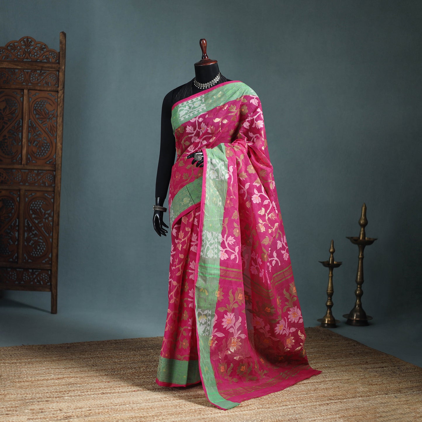 Pure Cotton Handloom Bengal Tant Saree with Zari & Thread Work 03