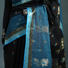 Pure Cotton Handloom Bengal Tant Saree with Zari & Thread Work 05