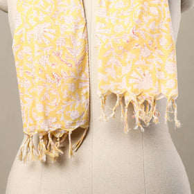 Buy Block Print Cotton Yellow Sanganeri Stole with Tassels
