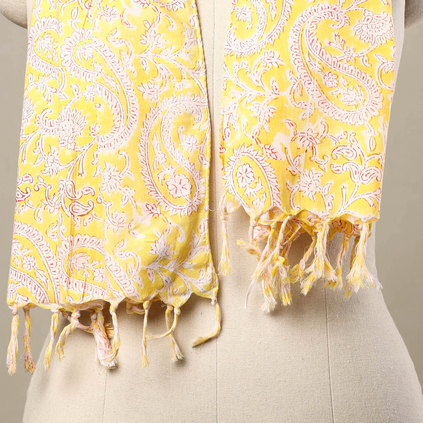 Yellow - cotton sanganeri stole with tassels 123