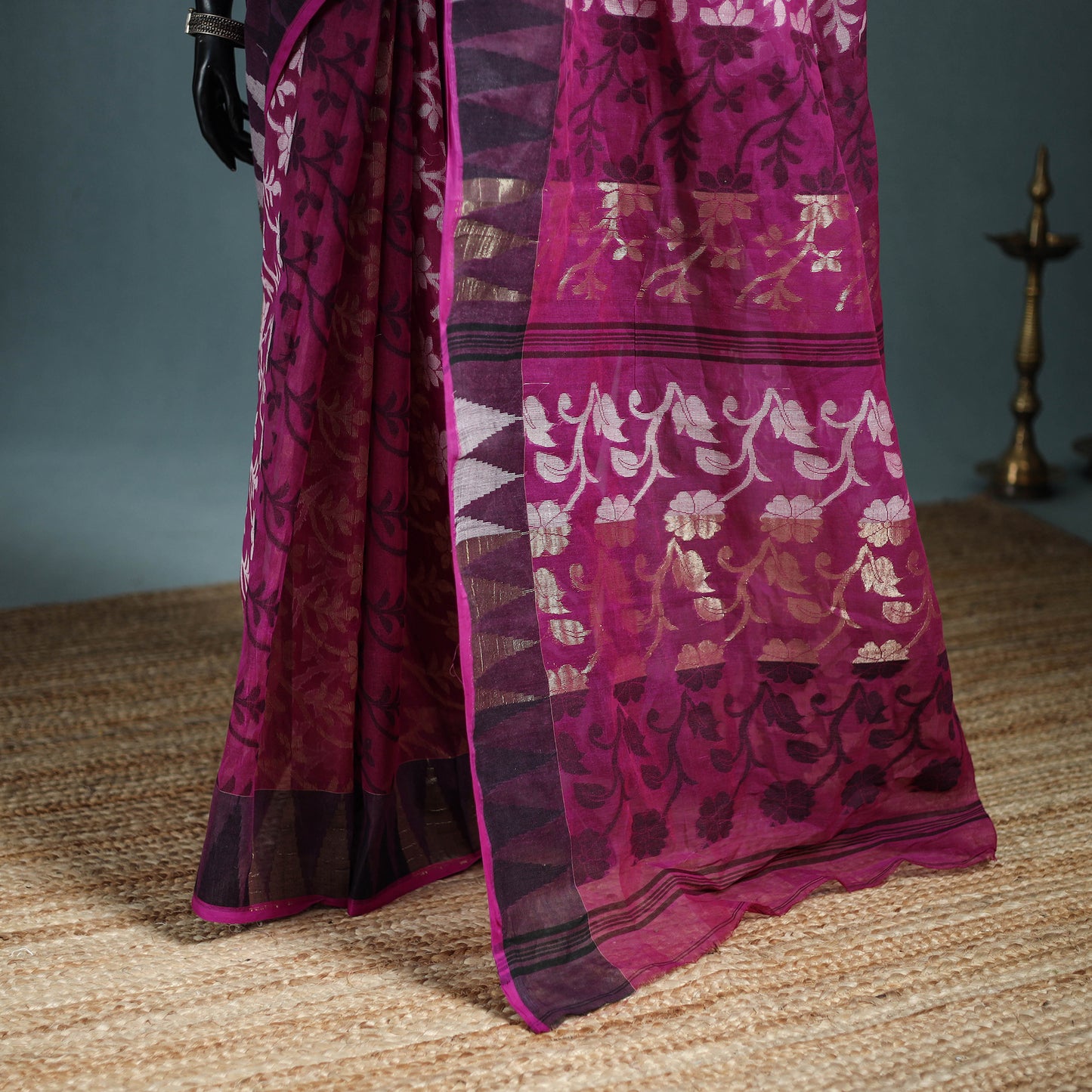 Pure Cotton Handloom Bengal Tant Saree with Zari & Thread Work 13