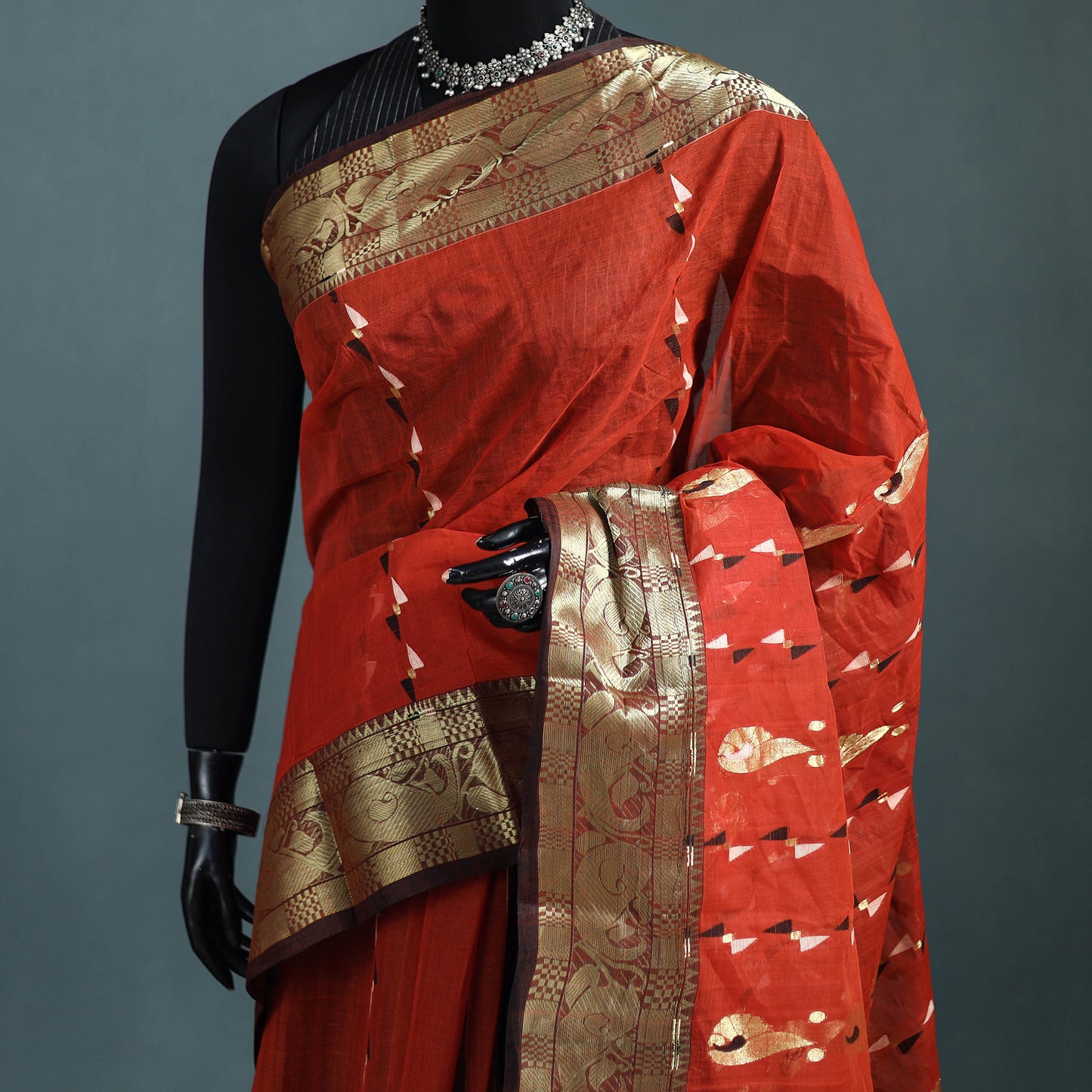 Pure Cotton Handloom Bengal Tant Saree with Zari & Thread Work 14