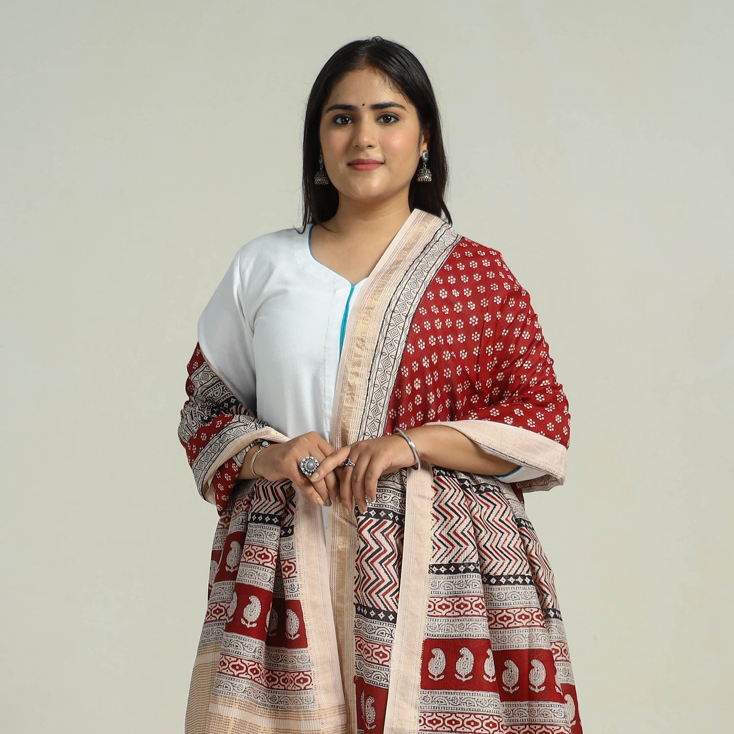 Red - Traditional Maheshwari Silk Bagh Print Dupatta 04