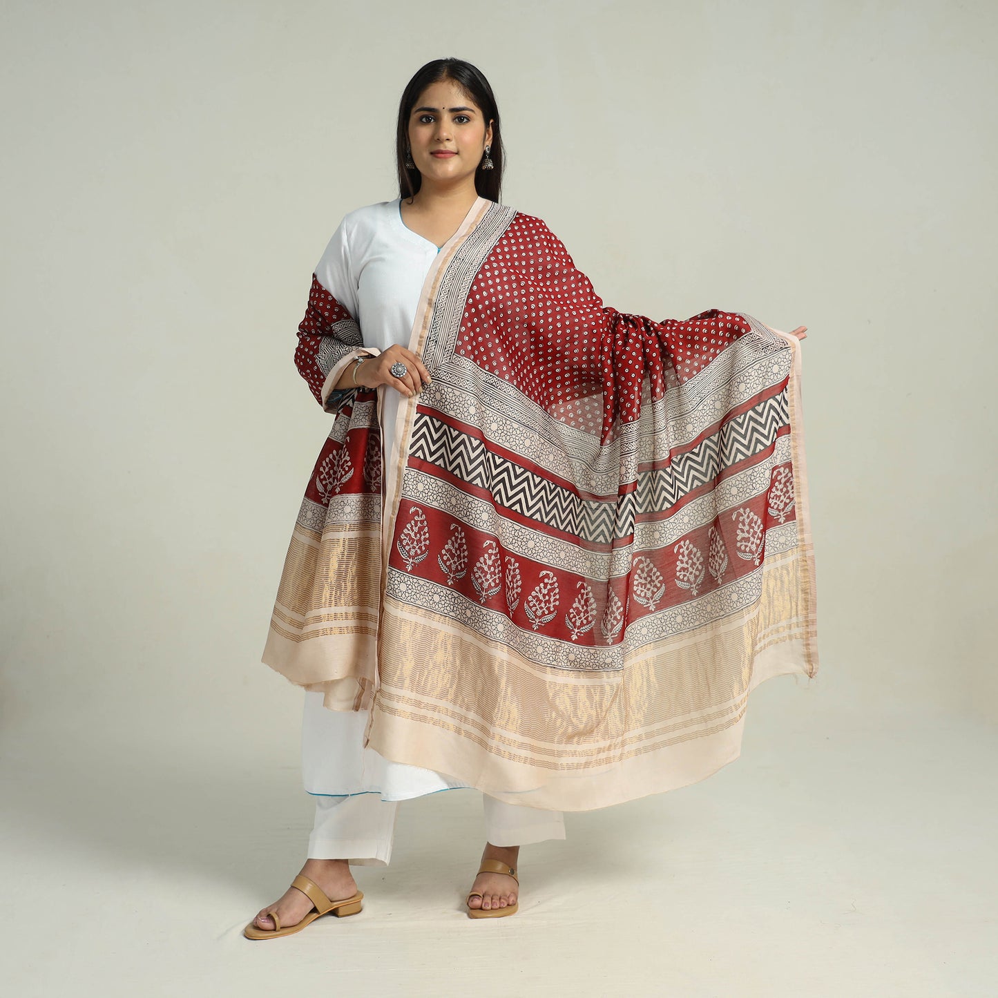 Red - Traditional Maheshwari Silk Bagh Print Dupatta 11