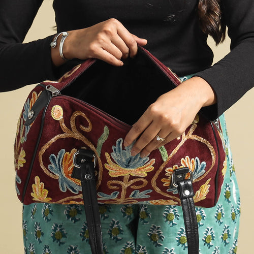 crewel embroidery hand bag