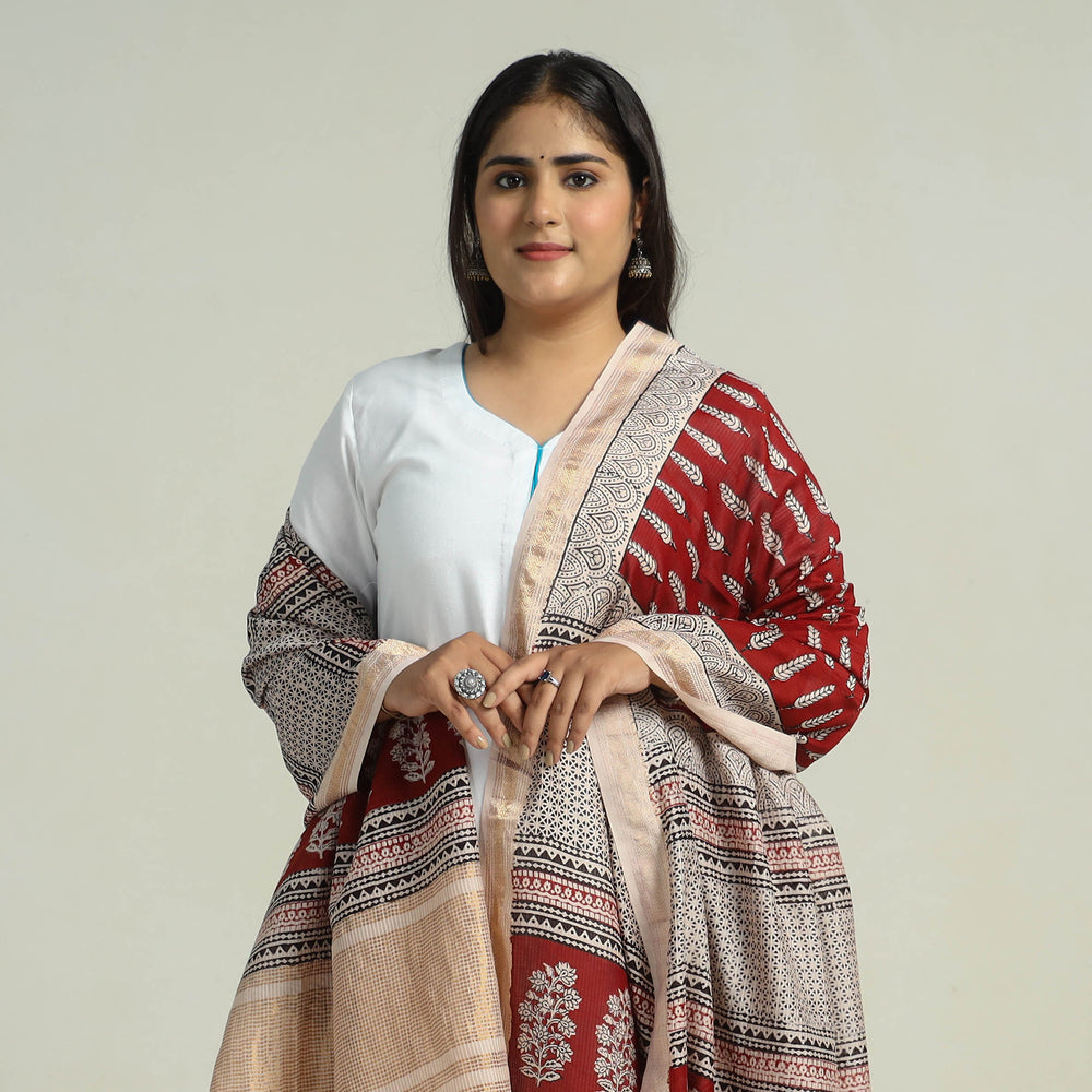 Red - Traditional Maheshwari Silk Bagh Print Dupatta 14