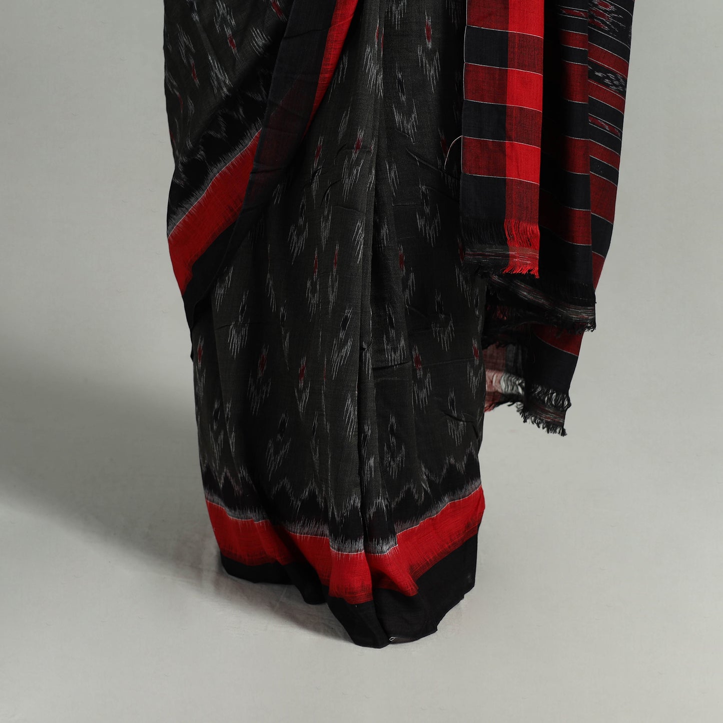 Handloom Cotton Sambalpuri Ikat Saree 03