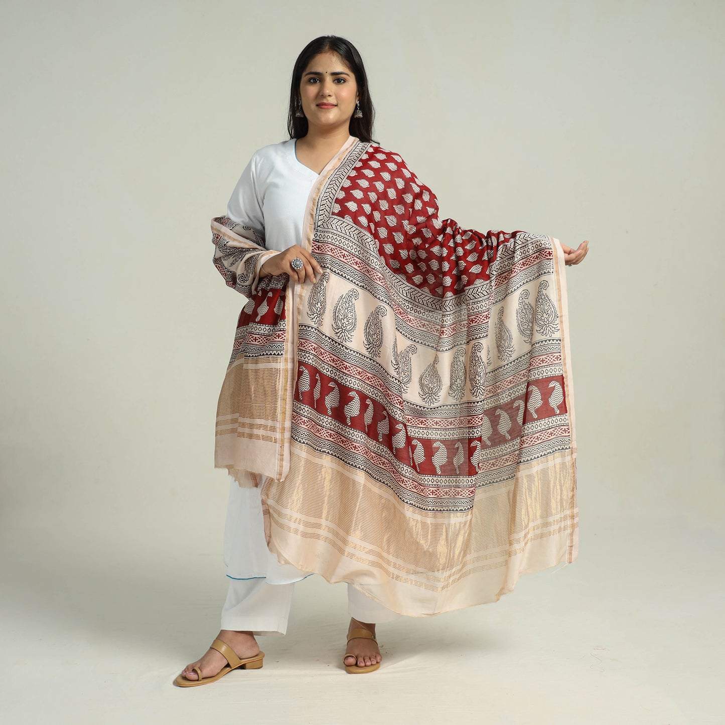 Red - Traditional Maheshwari Silk Bagh Print Dupatta 16