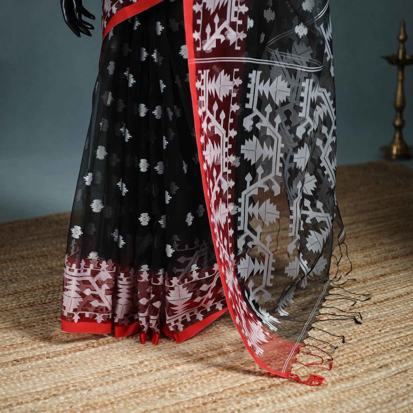 Bengal Pure Muslin Handloom Jamdani Saree 24