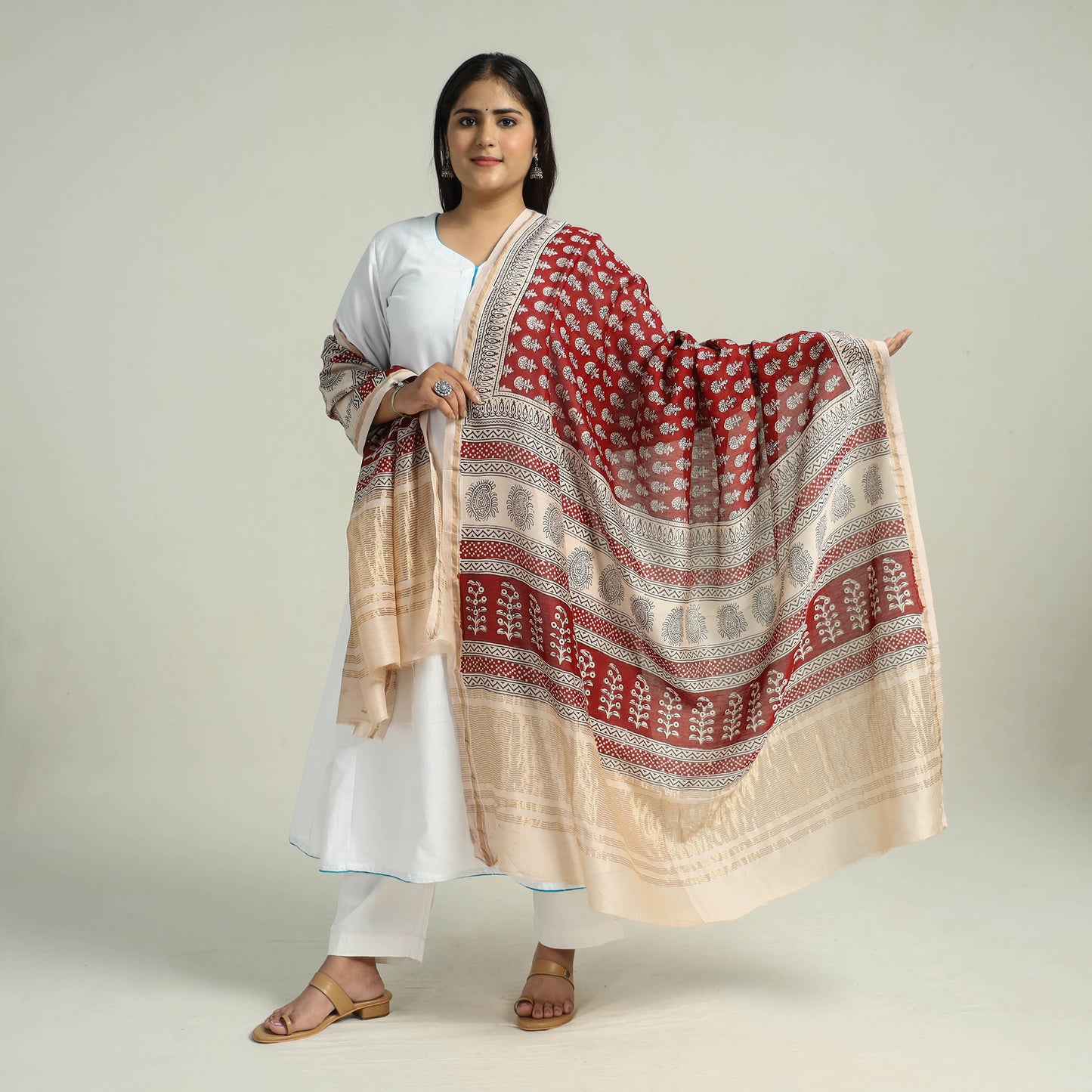 Red - Traditional Maheshwari Silk Bagh Print Dupatta 17