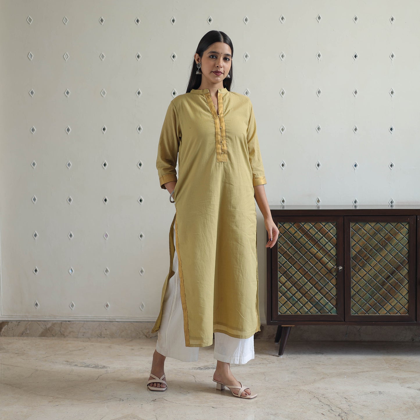 Aarohi Light Mehndi Green Mangalagiri Cotton Kurta