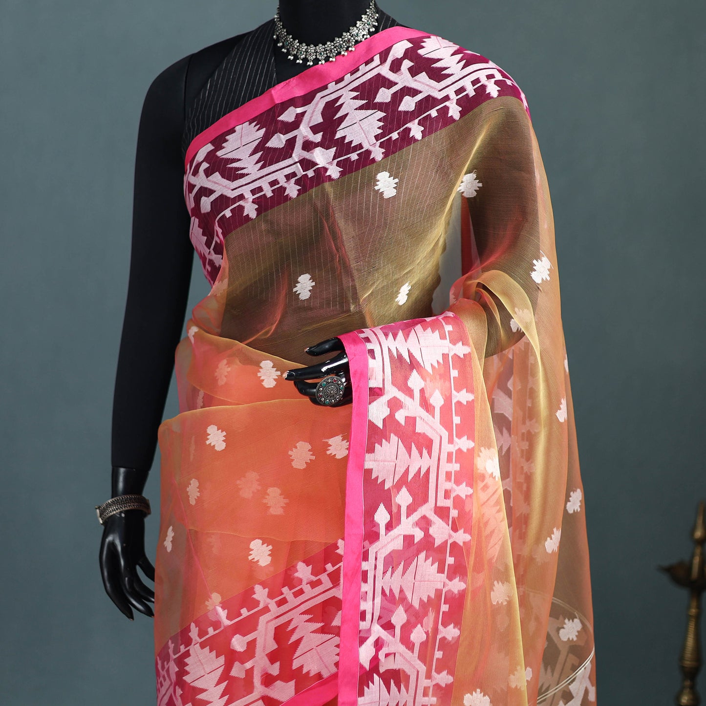 Bengal Pure Muslin Handloom Jamdani Saree 25