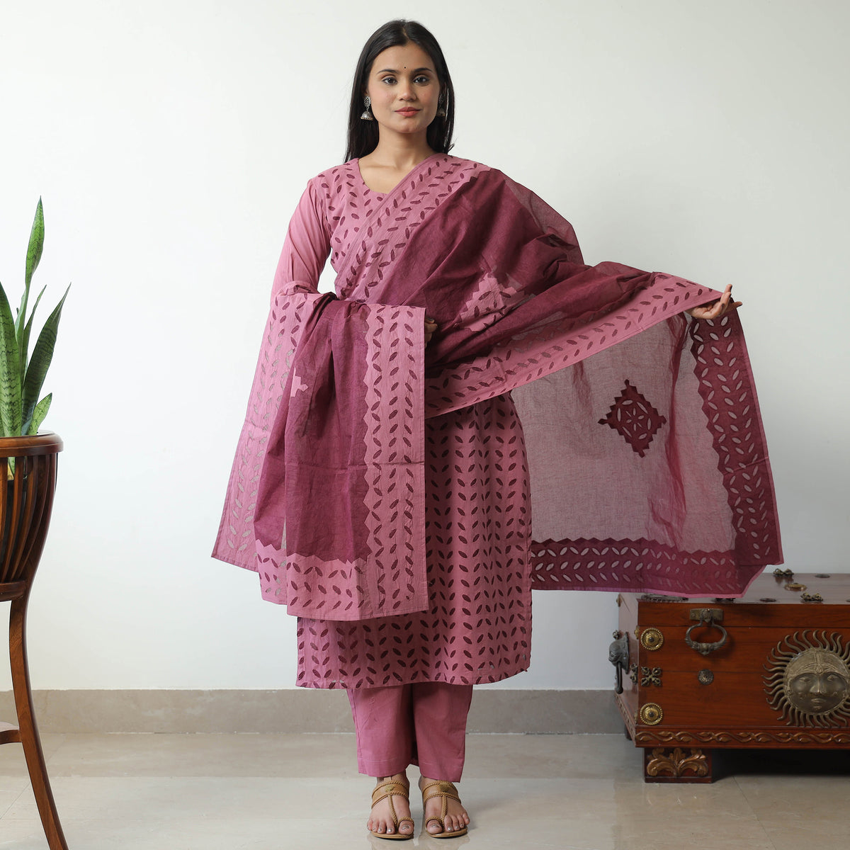 Applique Kurta Set