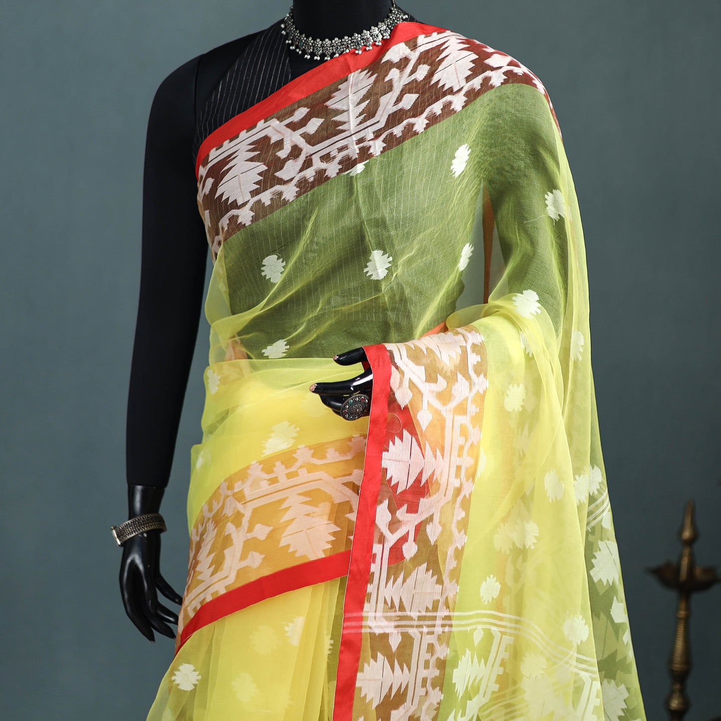 Bengal Pure Muslin Handloom Jamdani Saree 27