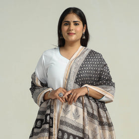  Authentic Bagh Print Silk Dupatta Online l iTokri.com