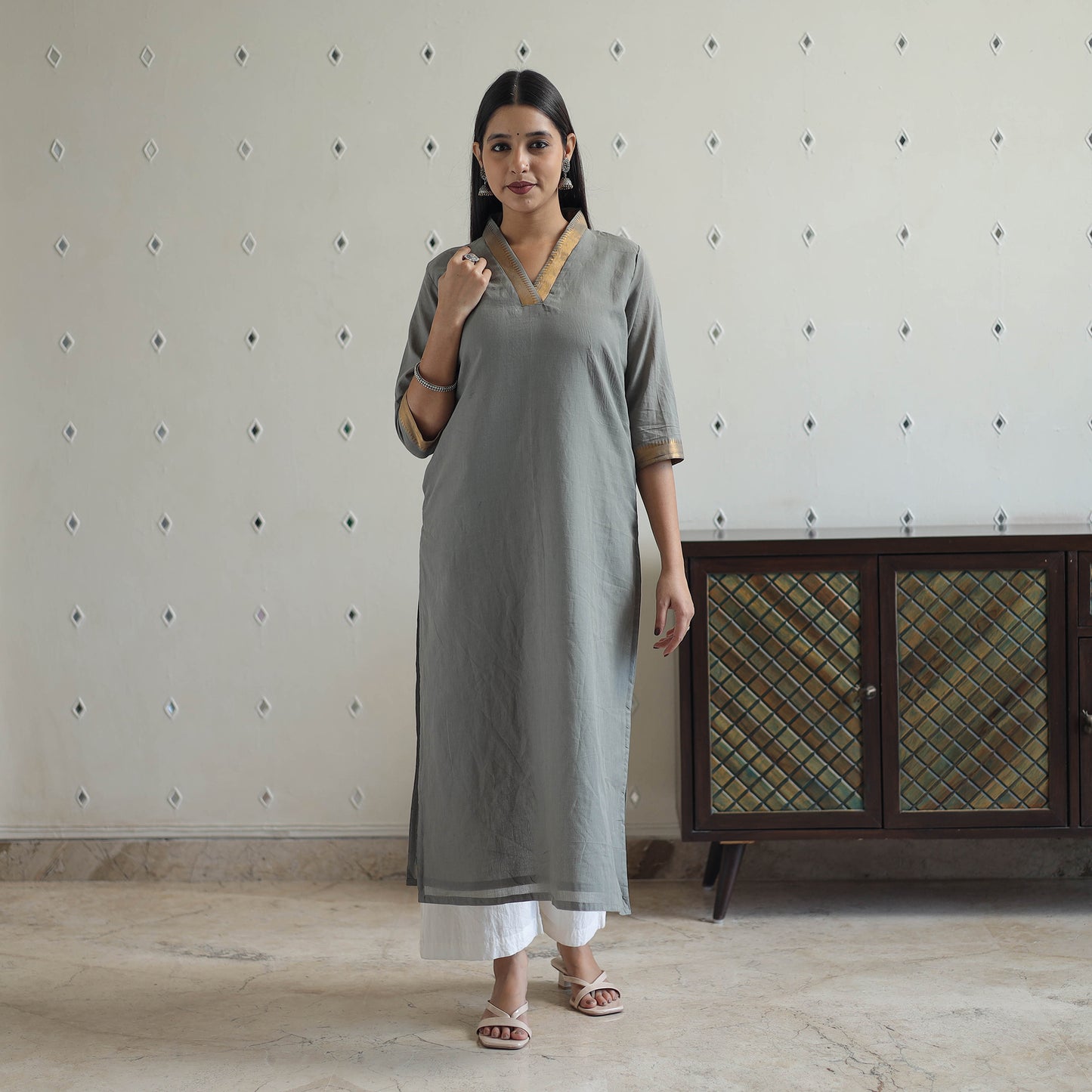 Zahira Grey Mangalagiri Cotton Kurta