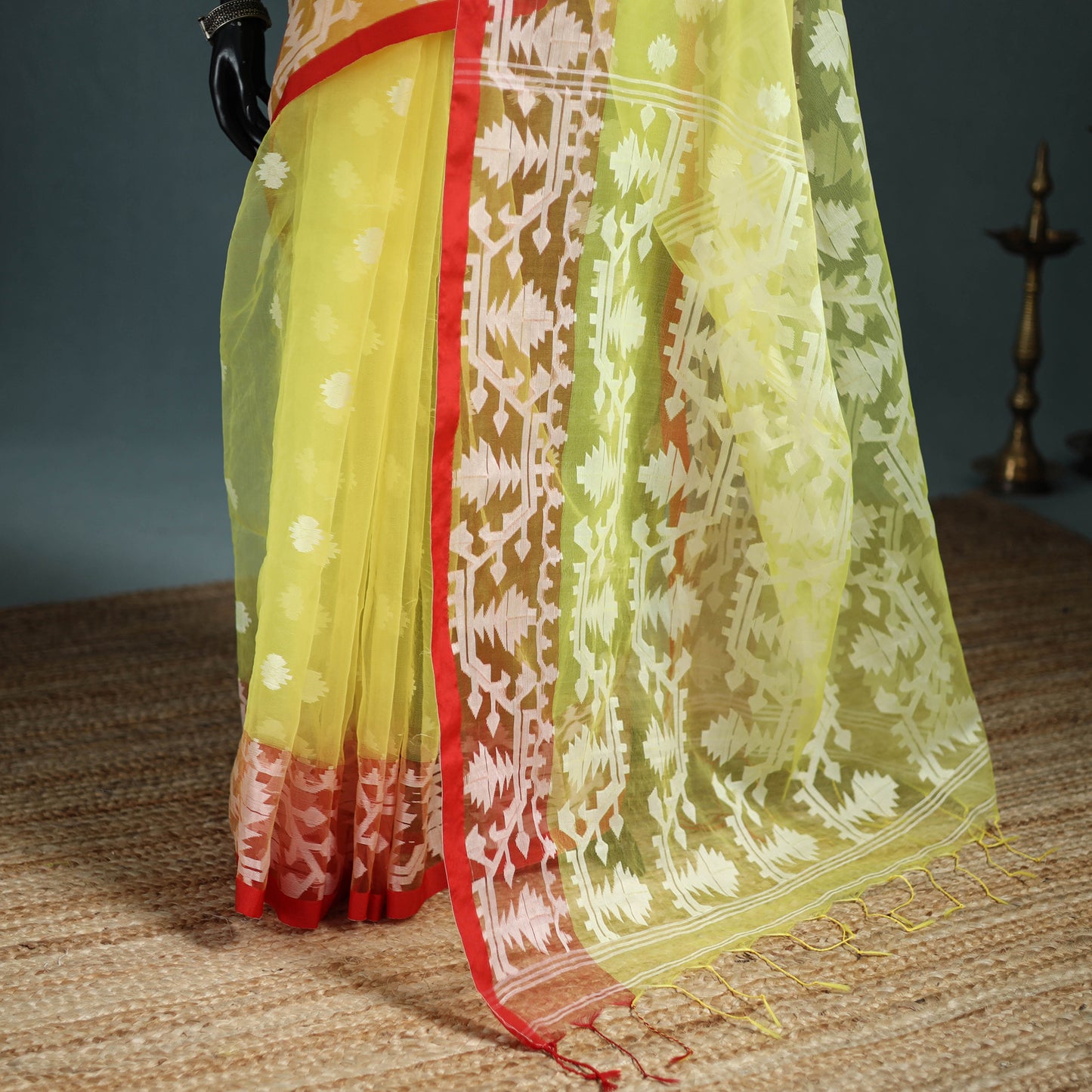 Bengal Pure Muslin Handloom Jamdani Saree 27