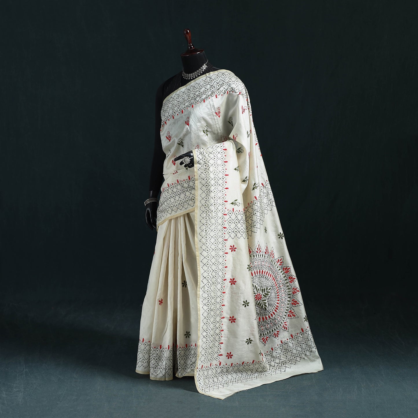 White  - Bengal Hand Embroidery Silk Nakshi Kantha Saree 06