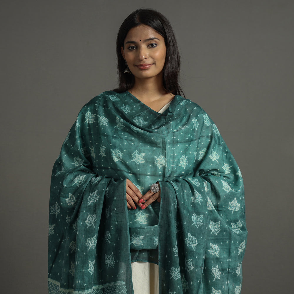 Shibori Tie-Dye Cotton Dupatta with Tassels 