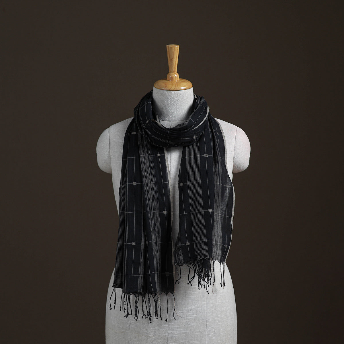 Phulia Jamdani Pure Handloom Cotton Stole with Tassels 16