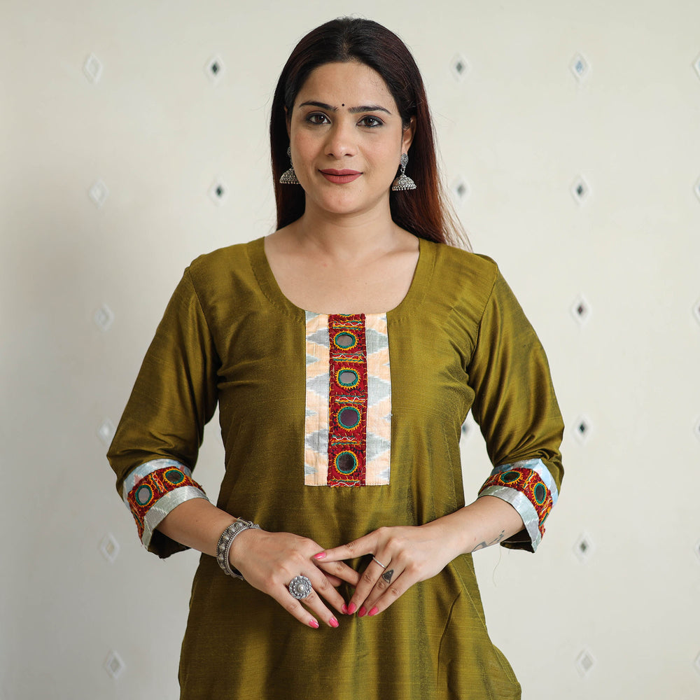 Olive Green - Plain Slub Silk Long Straight Kurta with Ikat Patchwork 31