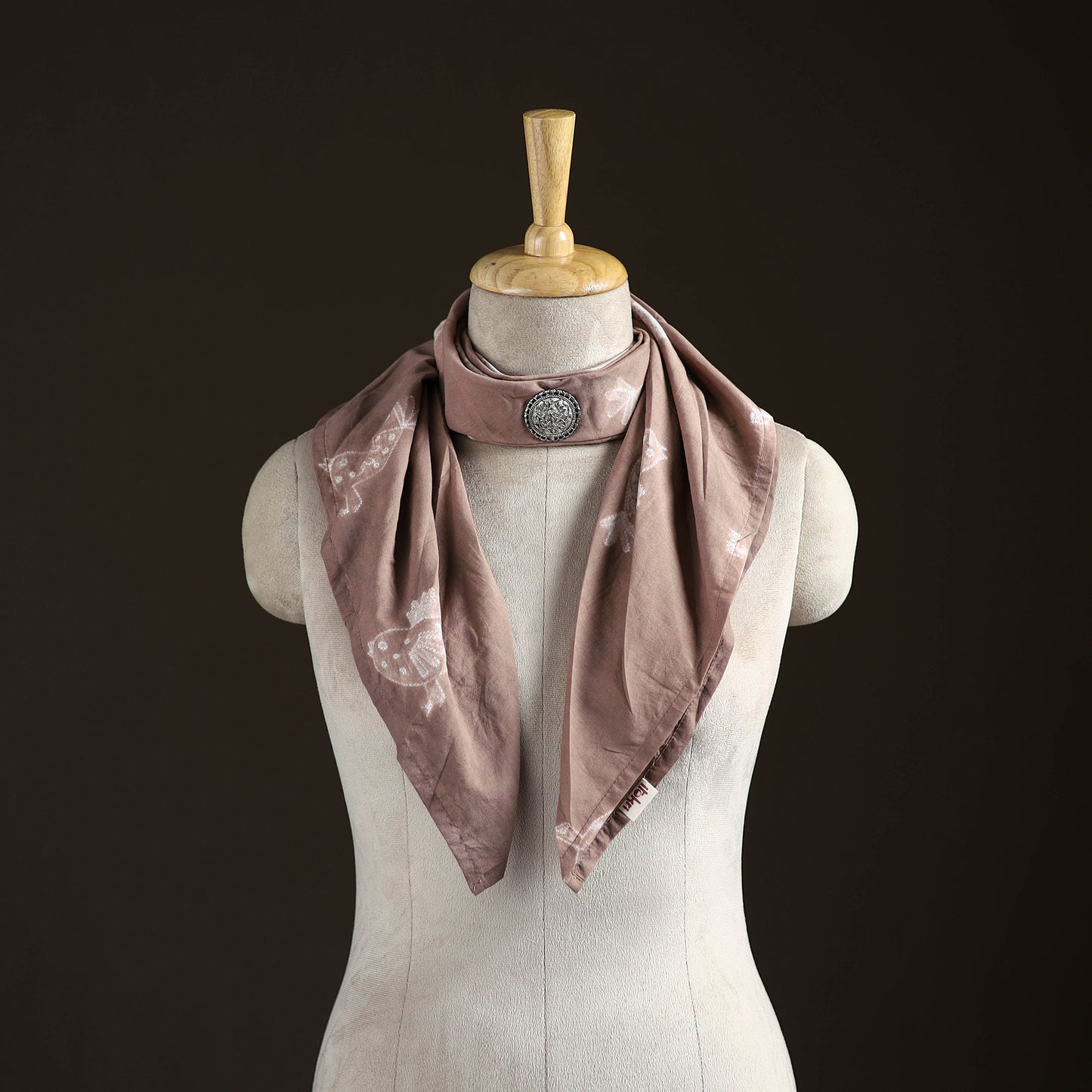 Shibori Tie-Dye Cotton Brooch Scarf 32
