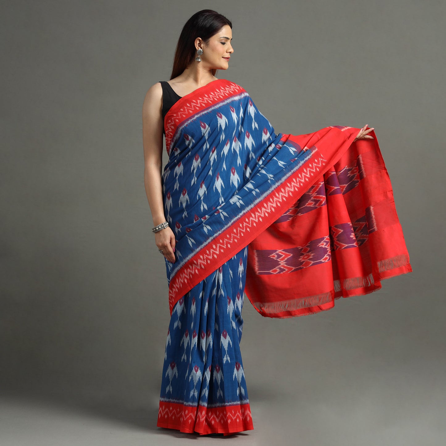 Blue - Pochampally Ikat Weave Handloom Cotton Saree 06