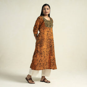 Buy Kutch Batik Printed Cotton Straight Kurta for Women