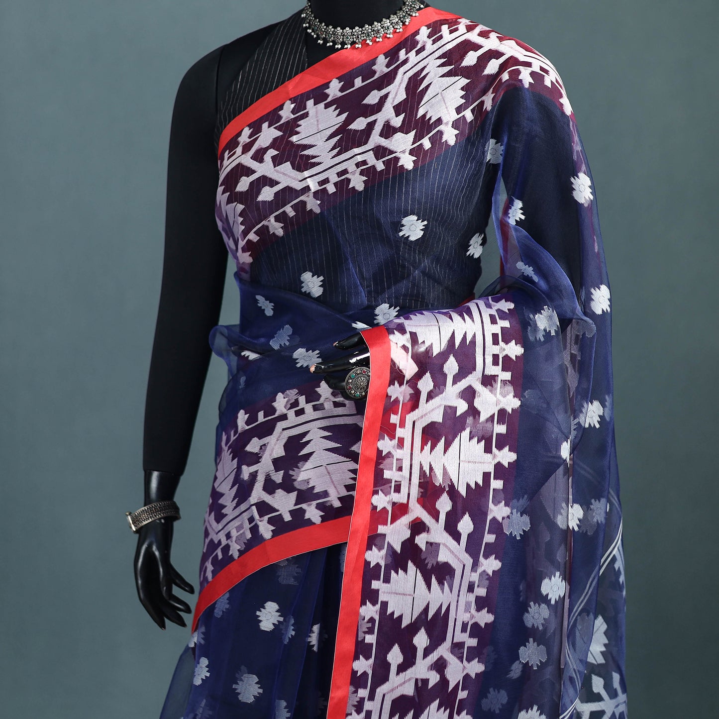 Bengal Pure Muslin Handloom Jamdani Saree 32
