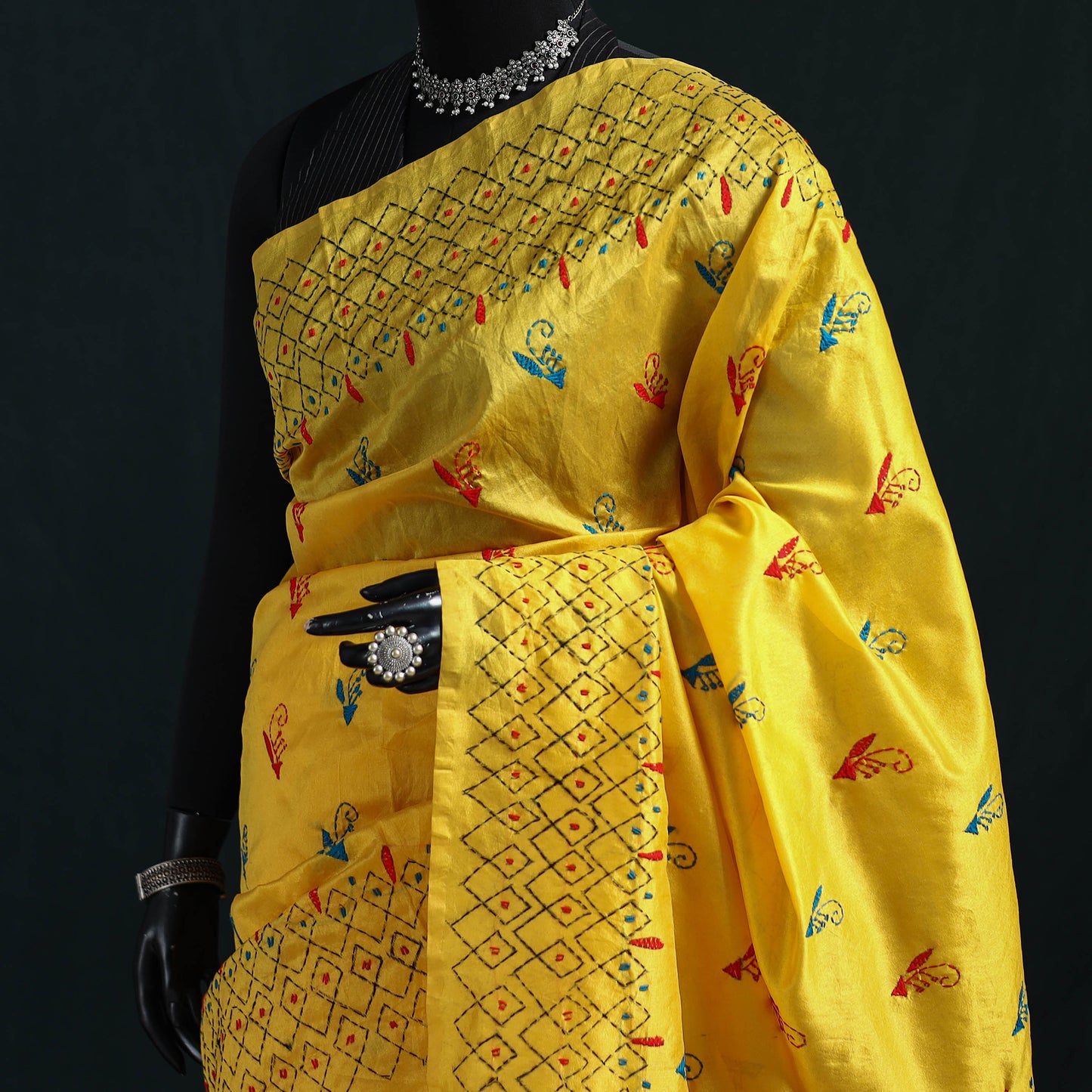 Yellow - Bengal Hand Embroidery Silk Nakshi Kantha Saree 12