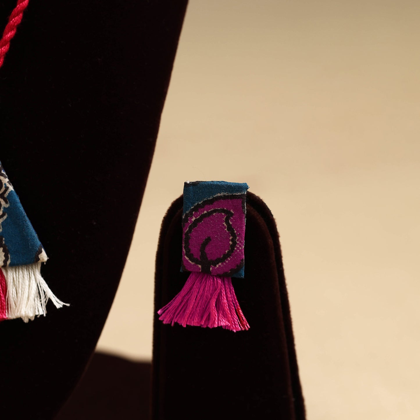 Buy Handmade Fabart Necklace Set