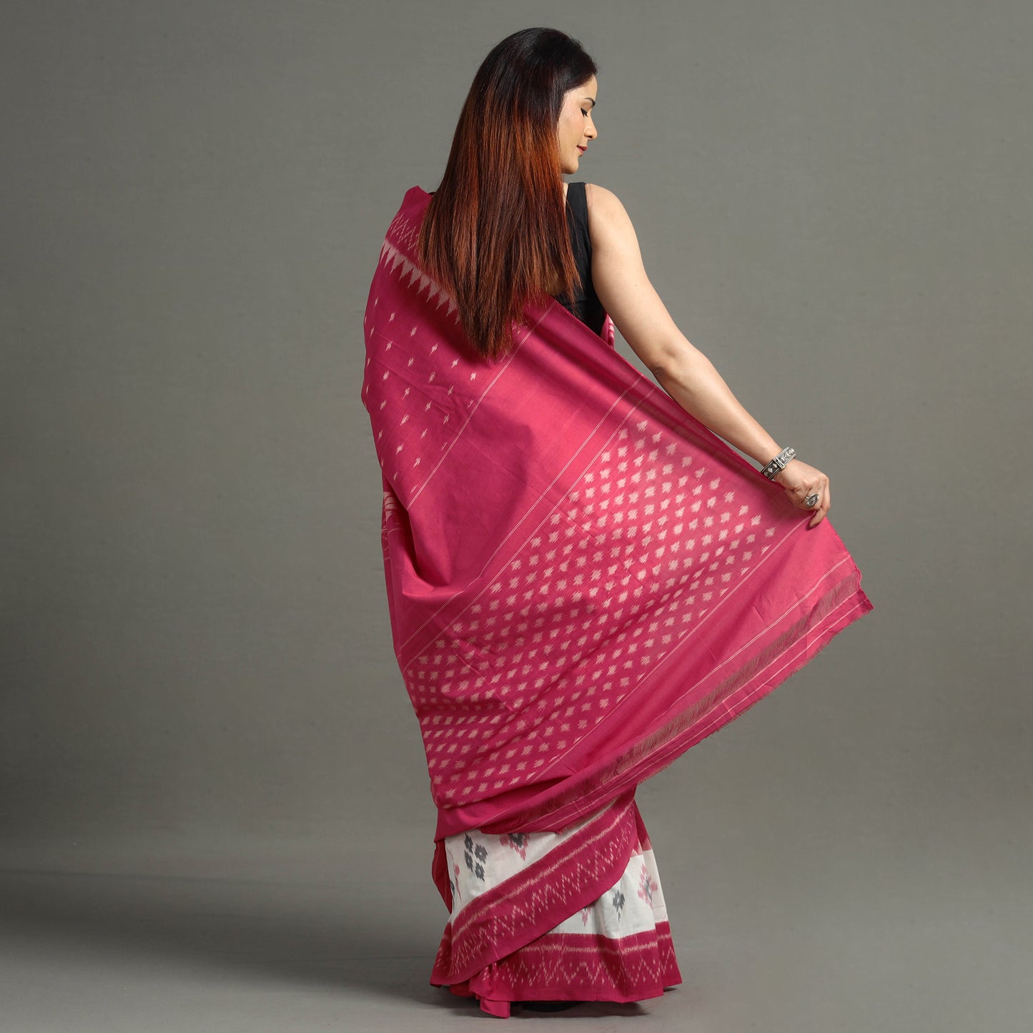 Pink - Pochampally Ikat Weave Handloom Cotton Saree 10