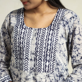 Buy Kutch Batik Printed Cotton Straight Kurta for Women