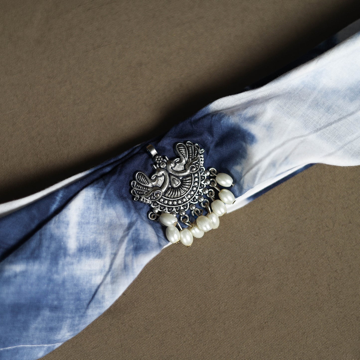 Shibori Tie-Dye Cotton Brooch Scarf 21