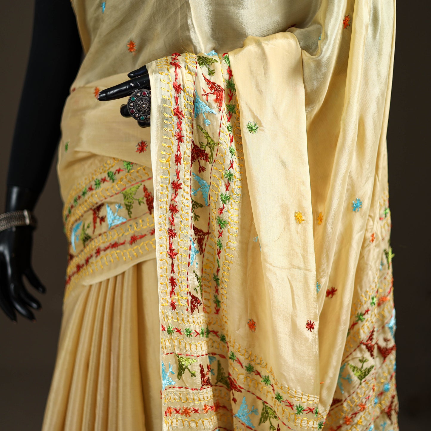 Chinon Silk Hand Embroidery Phulkari Saree 02