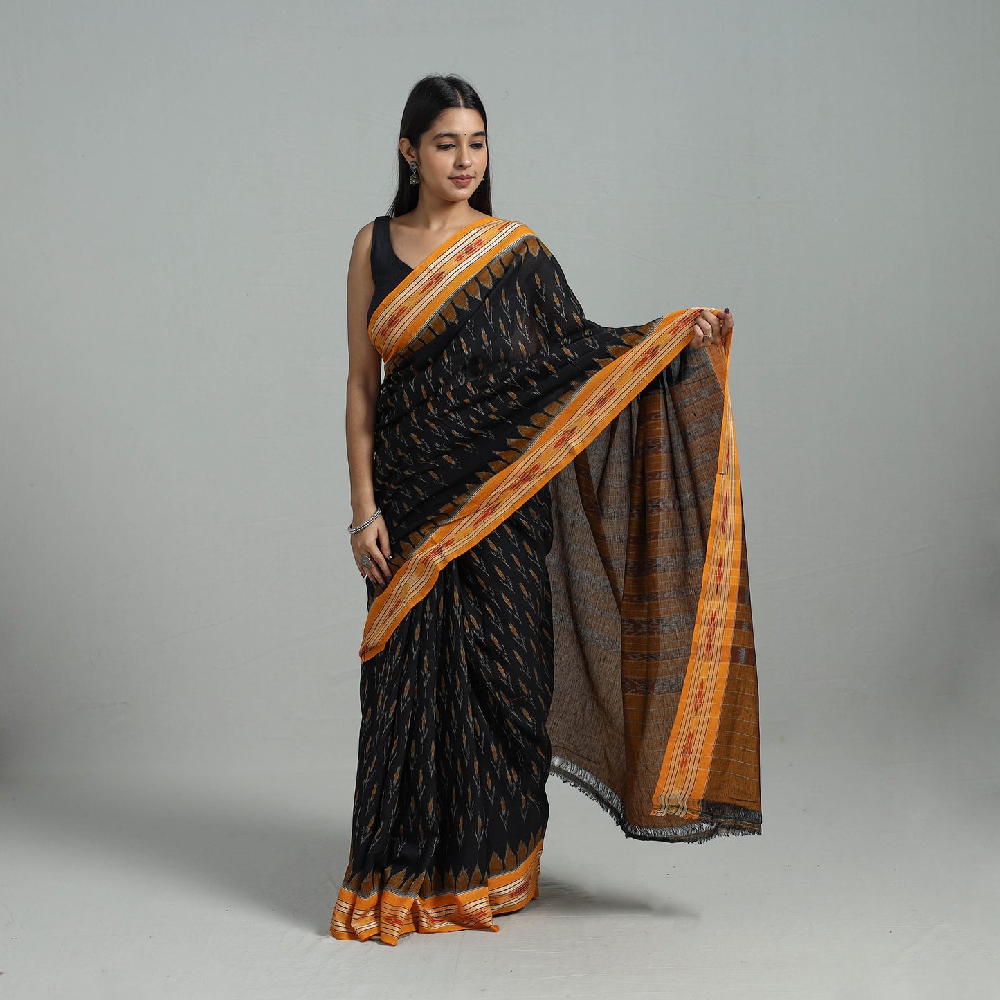 Black - Ikat Weave Handloom Cotton Sambalpuri Saree 06