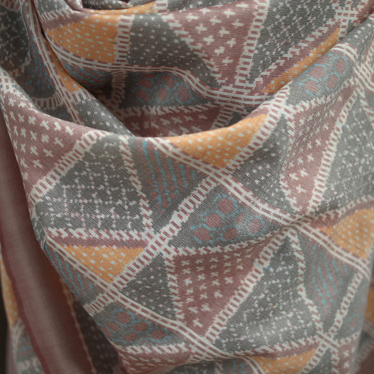 Pochampally Ikat Pure Handwoven Merino Wool x Silk Shawl 04