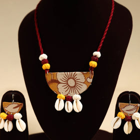 Buy Handmade Fabart Shell Necklace Set