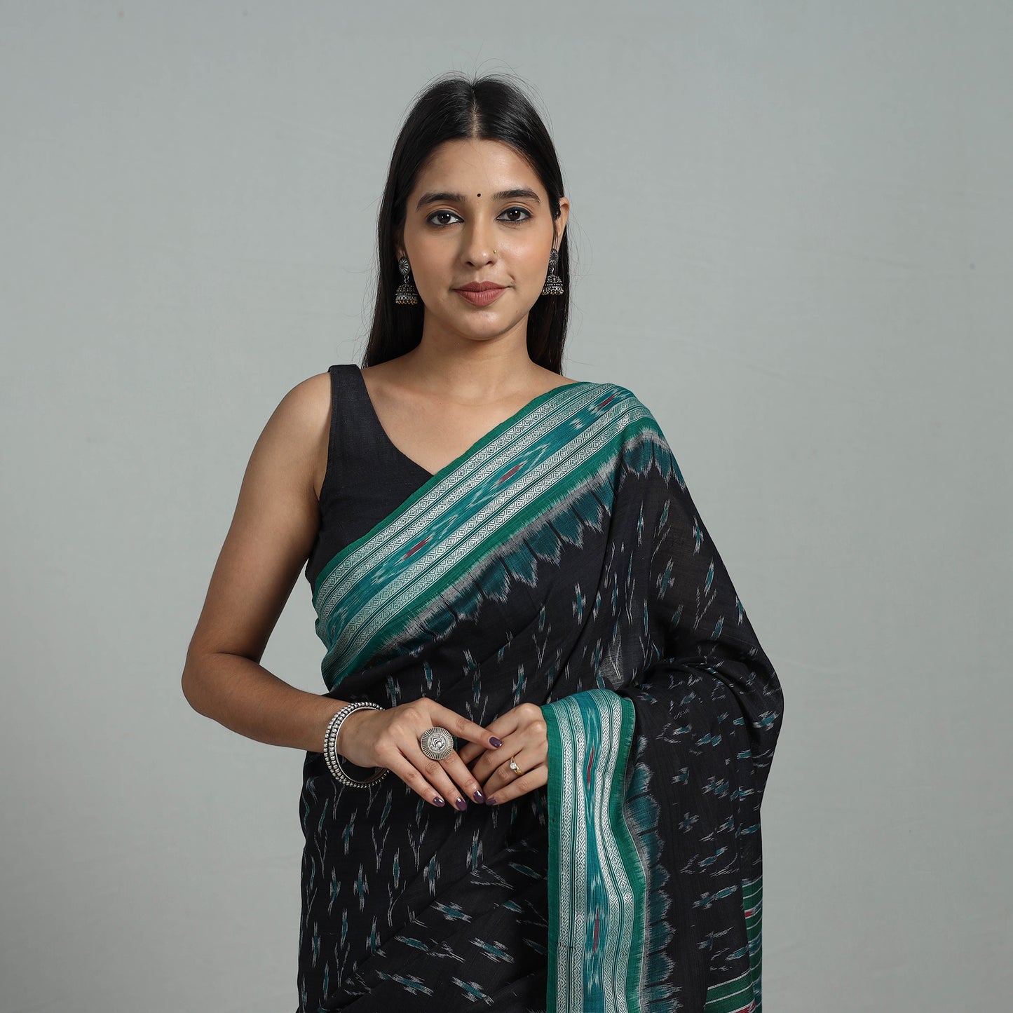 Black - Ikat Weave Handloom Cotton Sambalpuri Saree 07