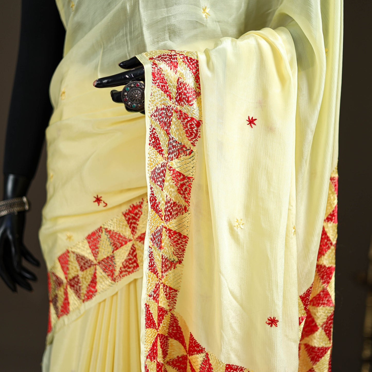Chinon Silk Hand Embroidery Phulkari Saree 09