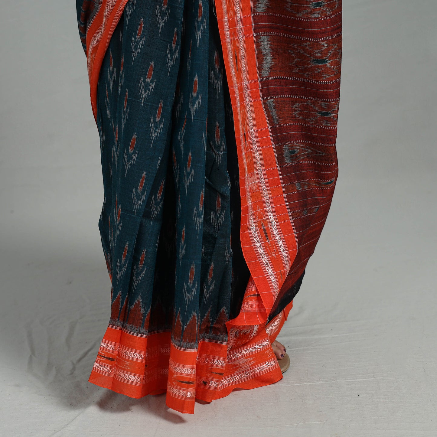 Green - Ikat Weave Handloom Cotton Sambalpuri Saree 08