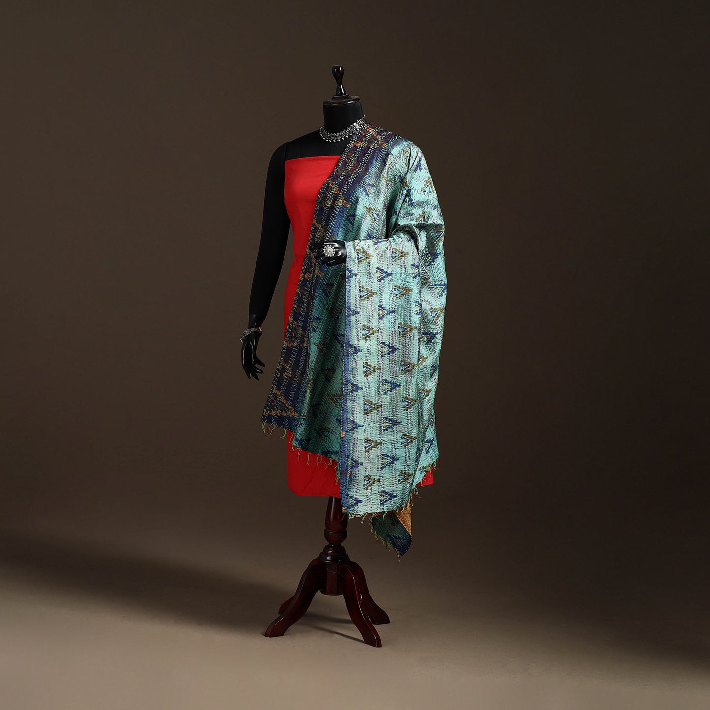 Bengal Hand Embroidery Patchwork Reversible Silk Kantha Dupatta 14