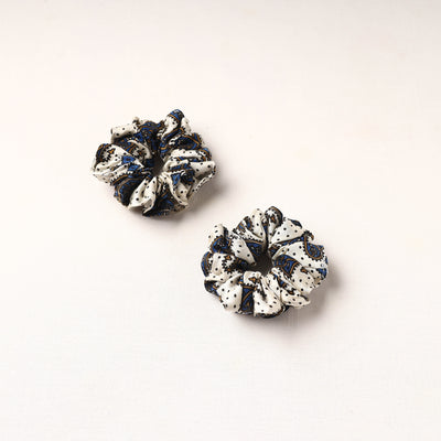 Handmade Fabart Rubber Band/Scrunchies (Set of 2) 02