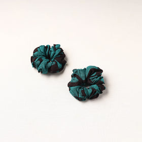 Handmade Fabart Rubber Band/Scrunchies (Set of 2) 05