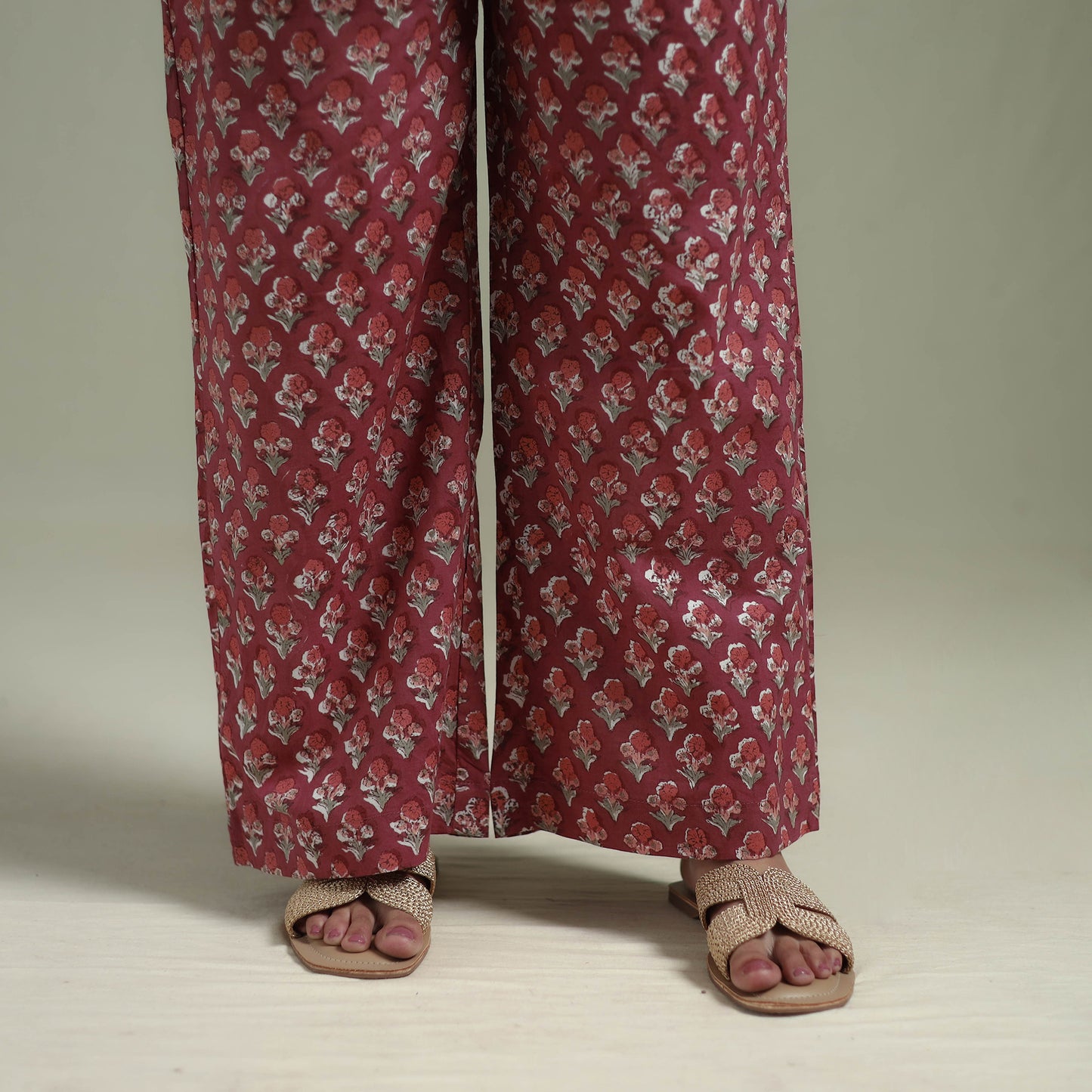 Sanganeri Floral Printed Cotton Night Suit for Women 01